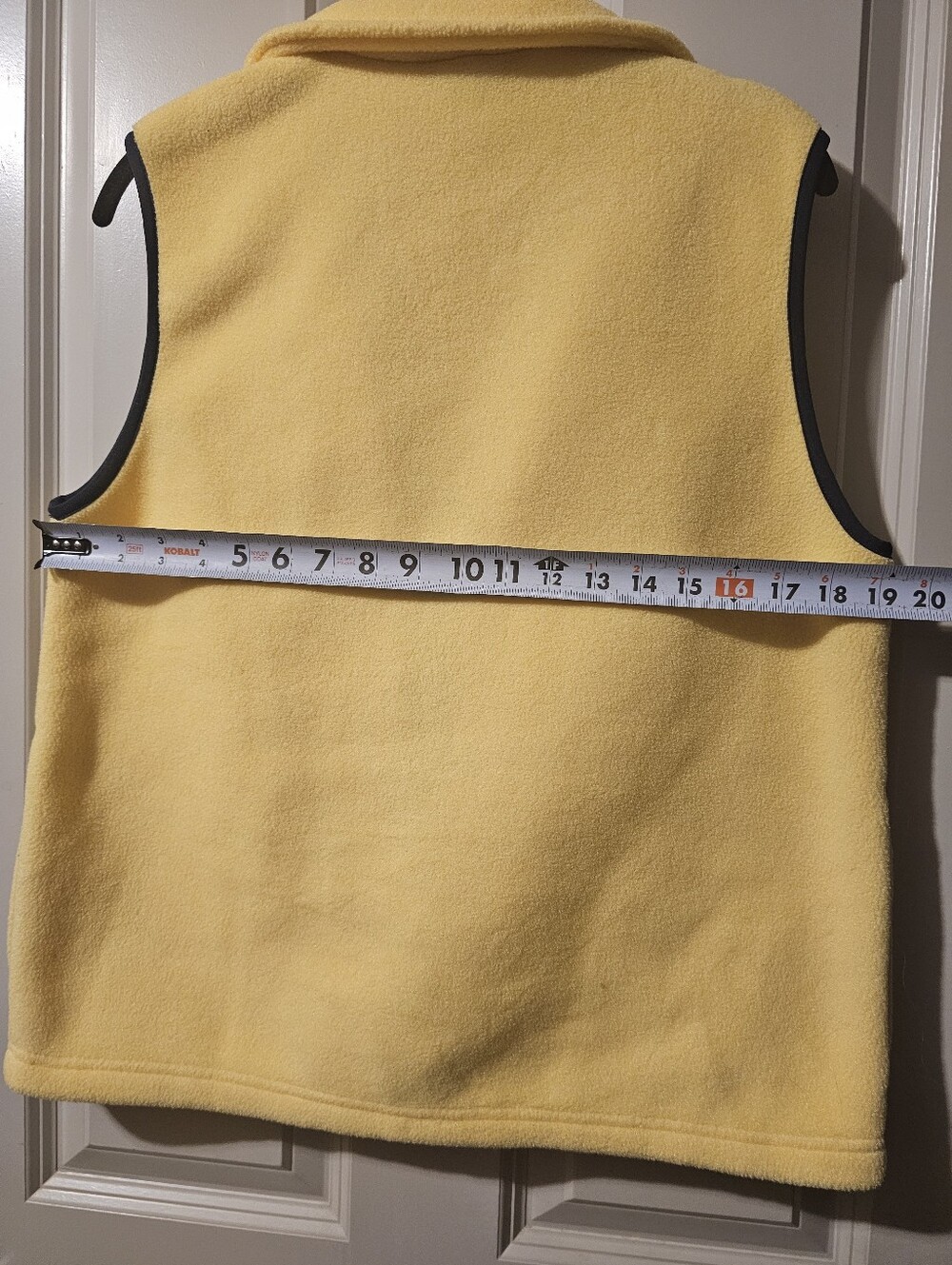 Women's L.L. Bean Pale Yellow Fleece Zip Vest with Dark Trim VTG - Picture 8 of 8